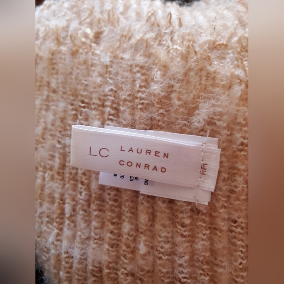 LC Lauren Conrad Blanket Scarf - Picture 2 of 8